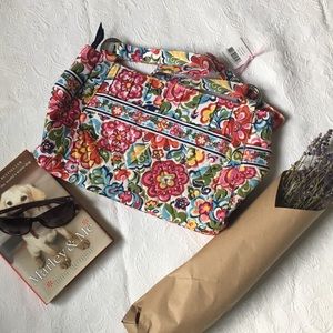 Vera Bradley “Stephanie” -Hope Garden pattern. NWT